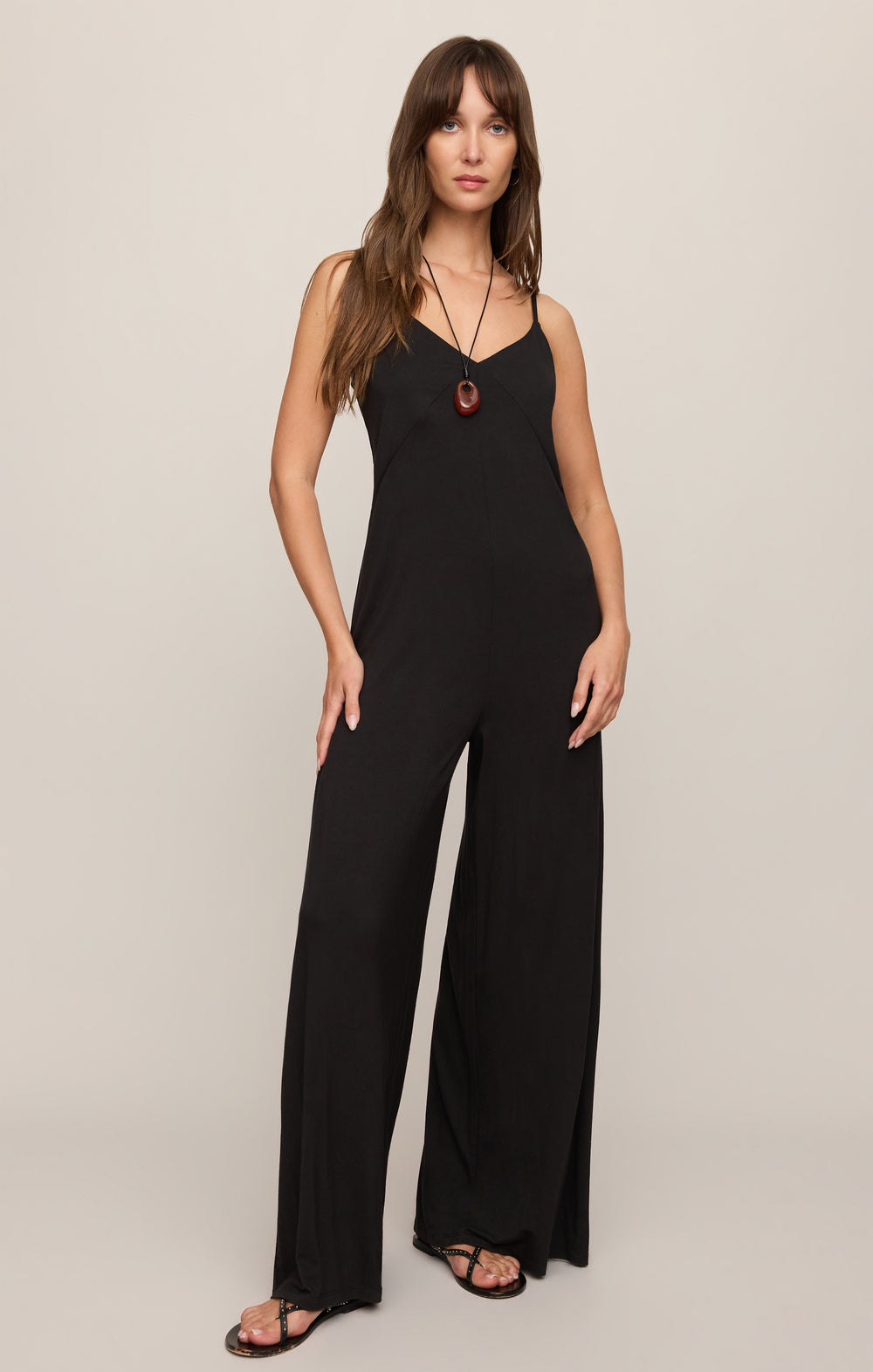 ZP263217_BLK_FRONT